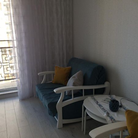 Bright Apartment In Arkadia Одесса Экстерьер фото